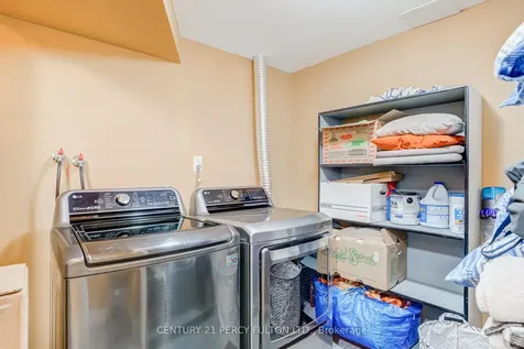 5988 Long Valley Road Mississauga ON L5M 6K4
