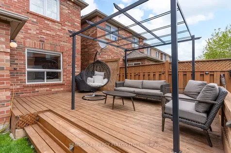 5988 Long Valley Road Mississauga ON L5M 6K4
