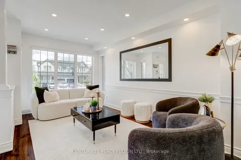 5988 Long Valley Road Mississauga ON L5M 6K4