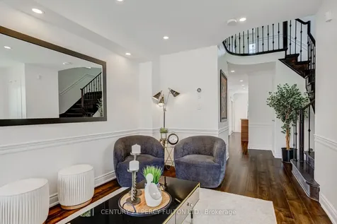 5988 Long Valley Road Mississauga ON L5M 6K4