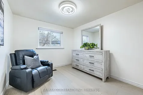 52 Garfield Crescent Brampton ON L6V 1V8