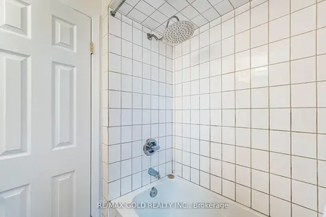 52 Garfield Crescent Brampton ON L6V 1V8