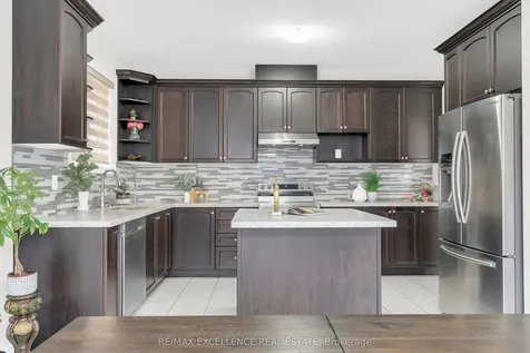 40 Muscovy Drive Brampton ON L7A 4M4