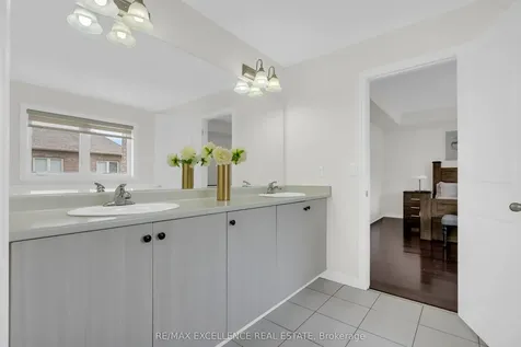 40 Muscovy Drive Brampton ON L7A 4M4