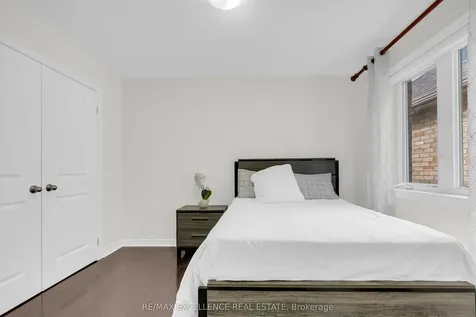 40 Muscovy Drive Brampton ON L7A 4M4