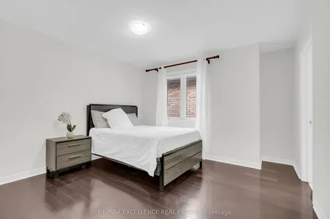 40 Muscovy Drive Brampton ON L7A 4M4