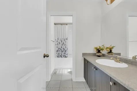 40 Muscovy Drive Brampton ON L7A 4M4