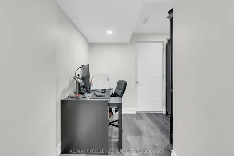 40 Muscovy Drive Brampton ON L7A 4M4