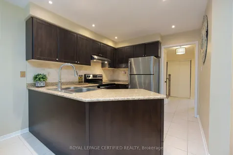 38 Banner Road Brampton ON L6X 4K8