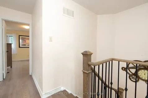 38 Banner Road Brampton ON L6X 4K8