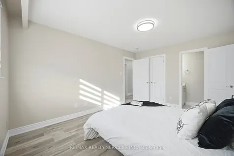 57 Jellicoe Crescent Brampton ON L6S 3H7