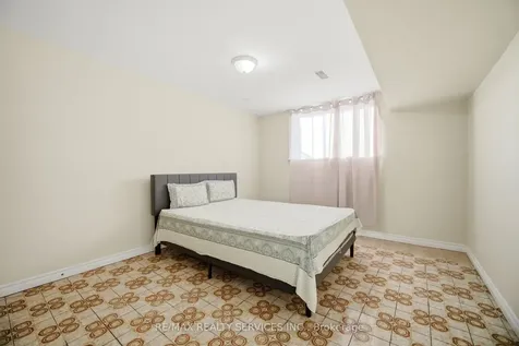 57 Jellicoe Crescent Brampton ON L6S 3H7