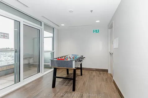2093 Fairview Street Burlington ON L7R 0E6