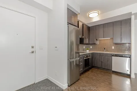 2093 Fairview Street Burlington ON L7R 0E6