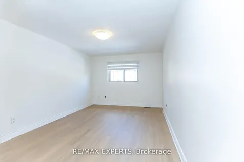 31 Carleton Place Brampton ON L6T 3Z4