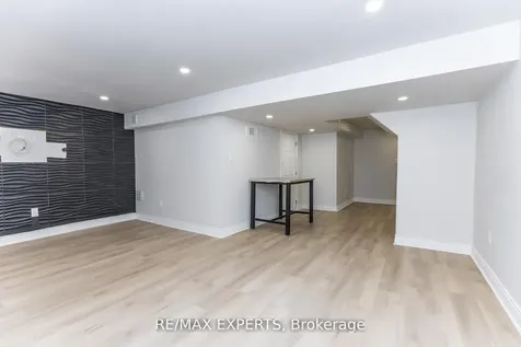 31 Carleton Place Brampton ON L6T 3Z4