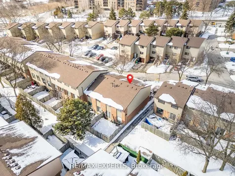 31 Carleton Place Brampton ON L6T 3Z4