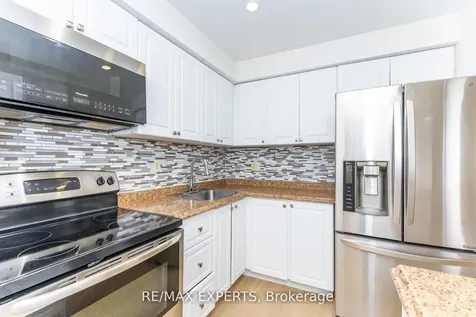 31 Carleton Place Brampton ON L6T 3Z4