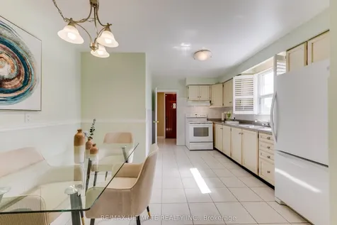 164 Katherine Road Toronto ON M3K 1J7