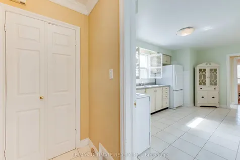 164 Katherine Road Toronto ON M3K 1J7