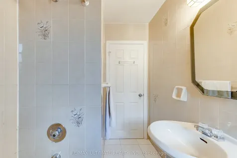 164 Katherine Road Toronto ON M3K 1J7