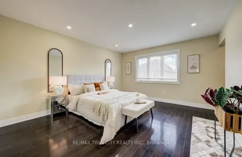 688 Hepburn Road Milton ON L9T 0M5