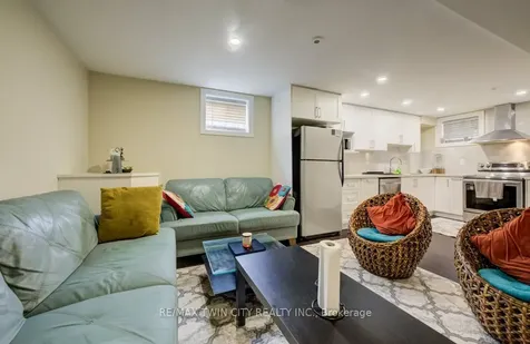 688 Hepburn Road Milton ON L9T 0M5