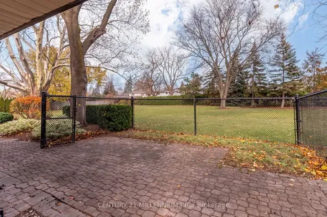 200 Main Street S Brampton ON L6W 2E2