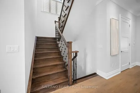 11 Compton Crescent Toronto ON M3M 2C3