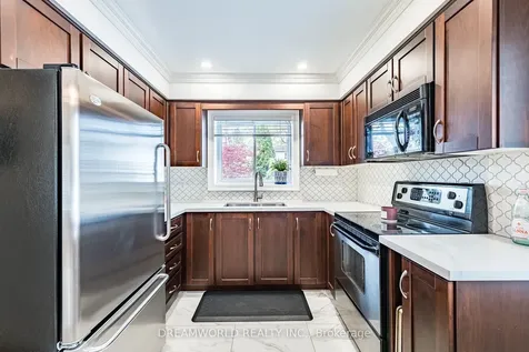 6 Esmond Crescent Toronto ON M9W 3P8