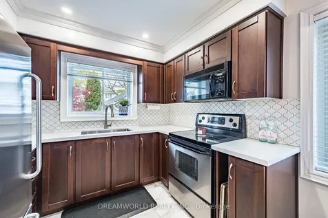 6 Esmond Crescent Toronto ON M9W 3P8