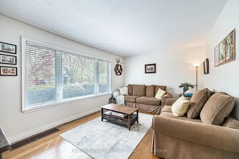 6 Esmond Crescent Toronto ON M9W 3P8