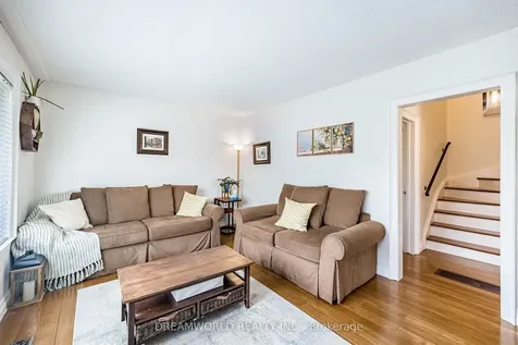 6 Esmond Crescent Toronto ON M9W 3P8