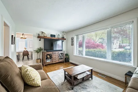 6 Esmond Crescent Toronto ON M9W 3P8