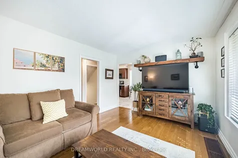 6 Esmond Crescent Toronto ON M9W 3P8