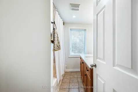 6 Esmond Crescent Toronto ON M9W 3P8