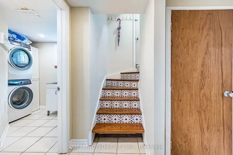 6 Esmond Crescent Toronto ON M9W 3P8