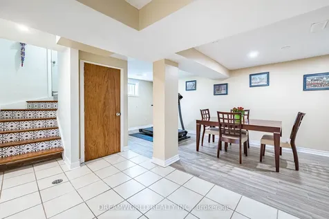 6 Esmond Crescent Toronto ON M9W 3P8