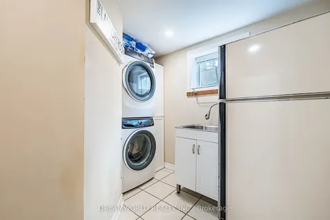6 Esmond Crescent Toronto ON M9W 3P8