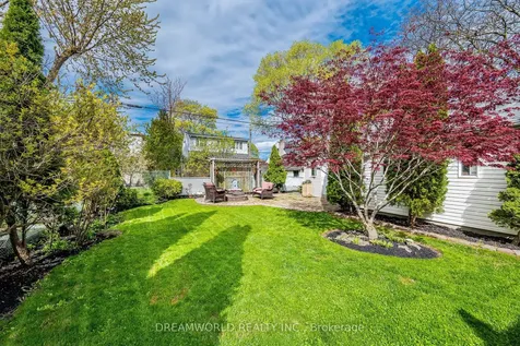 6 Esmond Crescent Toronto ON M9W 3P8
