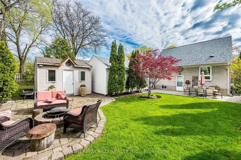 6 Esmond Crescent Toronto ON M9W 3P8
