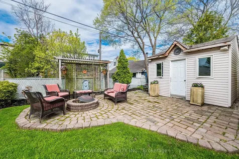 6 Esmond Crescent Toronto ON M9W 3P8