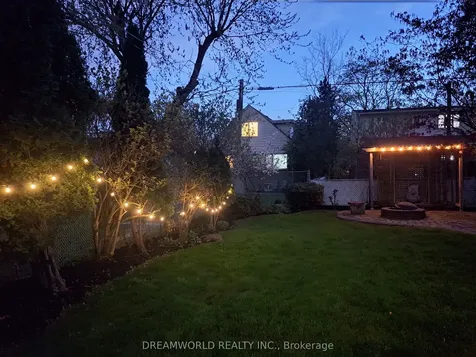6 Esmond Crescent Toronto ON M9W 3P8