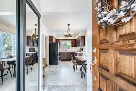 6 Esmond Crescent Toronto ON M9W 3P8