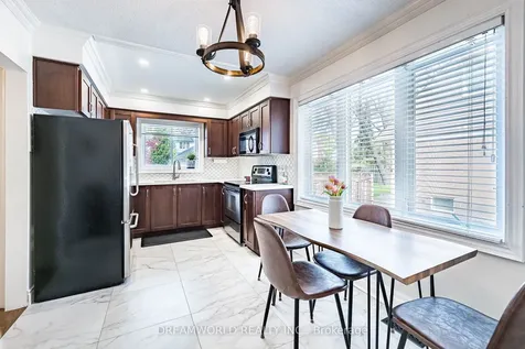 6 Esmond Crescent Toronto ON M9W 3P8