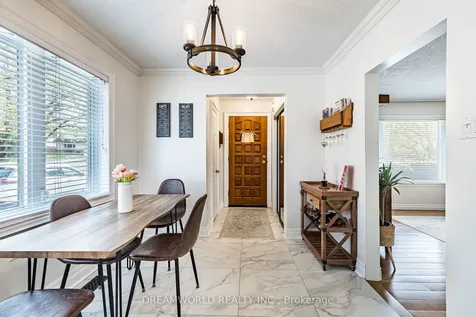 6 Esmond Crescent Toronto ON M9W 3P8