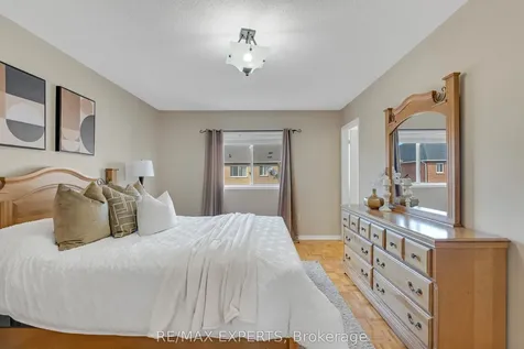 15 Mount Hope Road Caledon ON L7E 2V3