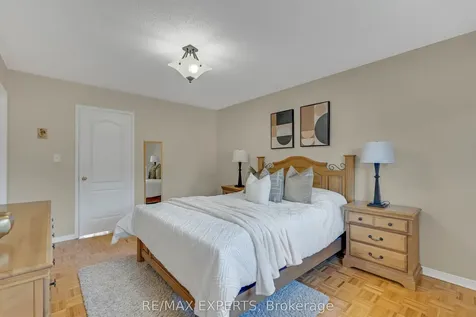 15 Mount Hope Road Caledon ON L7E 2V3