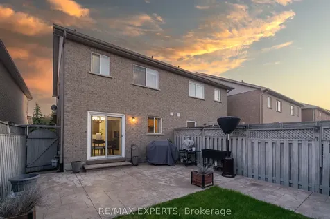 15 Mount Hope Road Caledon ON L7E 2V3
