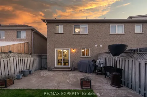 15 Mount Hope Road Caledon ON L7E 2V3